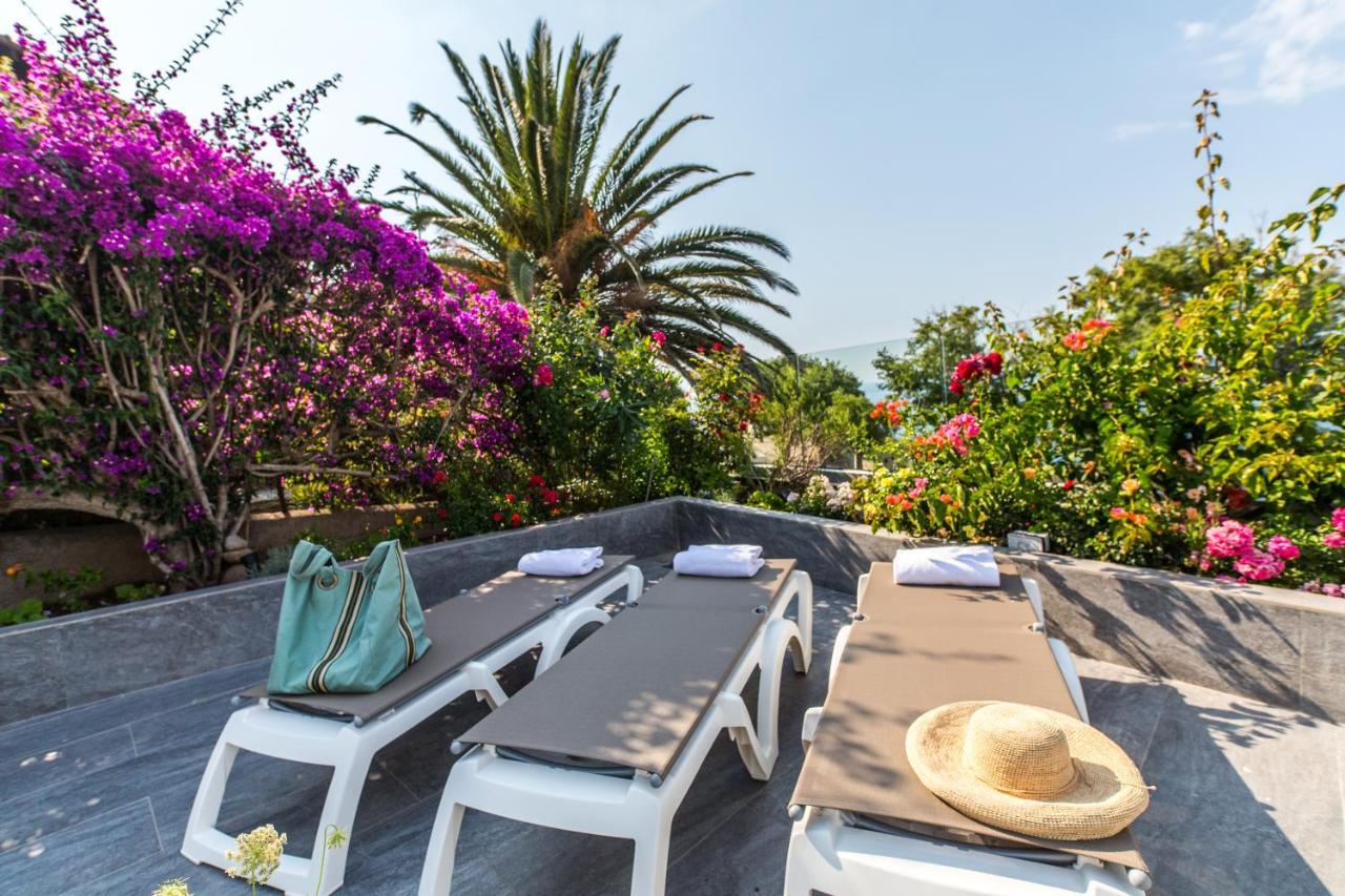 Hotel Villa R 칼비 외부 사진